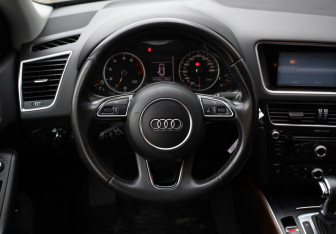 Подержанный автомобиль Audi Q5 2014 года (9 фото)