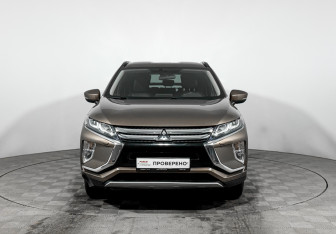 Подержанный автомобиль Mitsubishi Eclipse Cross 2018 года (2 фото)