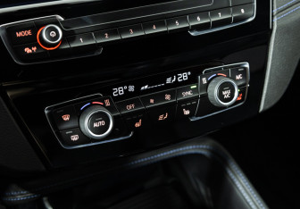 Подержанный автомобиль BMW X2 2021 года (17 фото)