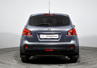 Подержанный автомобиль Nissan Qashqai 2007 года (6 фото)