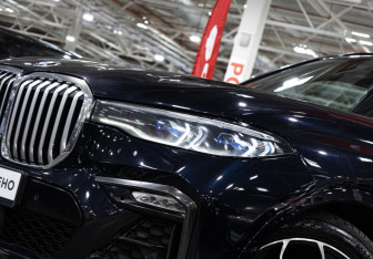 Подержанный автомобиль BMW X7 2019 года (2 фото)