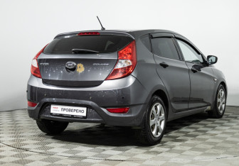 Подержанный автомобиль Hyundai Solaris Hatchback 2012 года (5 фото)