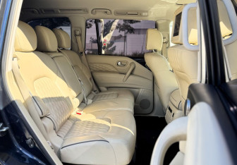 Подержанный автомобиль Infiniti QX80 2018 года (27 фото)