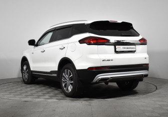 Подержанный автомобиль Geely Atlas Pro 2021 года (7 фото)
