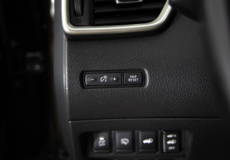 Подержанный автомобиль Nissan X-Trail 2018 года (19 фото)