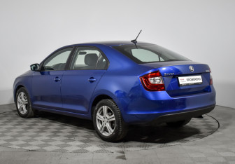 Подержанный автомобиль Skoda Rapid Liftback 2019 года (7 фото)