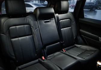 Подержанный автомобиль Land Rover Range Rover Sport 2020 года (31 фото)