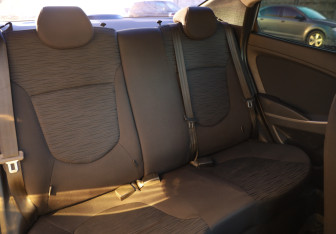 Подержанный автомобиль Hyundai Solaris Sedan 2015 года (20 фото)