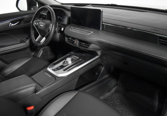 Подержанный автомобиль Haval Jolion 2024 года (14 фото)