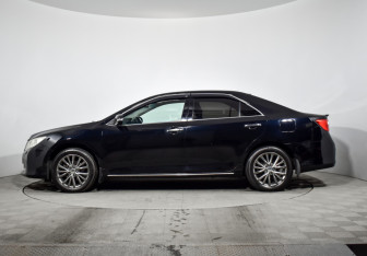 Подержанный автомобиль Toyota Camry Sedan 2014 года (8 фото)