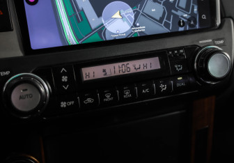 Подержанный автомобиль Toyota Land Cruiser Prado 2014 года (17 фото)