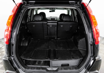 Подержанный автомобиль Nissan X-Trail 2007 года (21 фото)