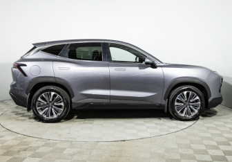 Подержанный автомобиль Jetour Dashing 2023 года (4 фото)