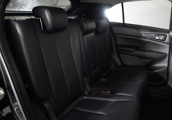 Подержанный автомобиль Mitsubishi Eclipse Cross 2019 года (13 фото)