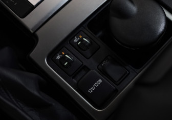 Подержанный автомобиль Toyota Land Cruiser Prado 2016 года (21 фото)