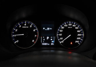 Подержанный автомобиль Mitsubishi Outlander 2019 года (19 фото)