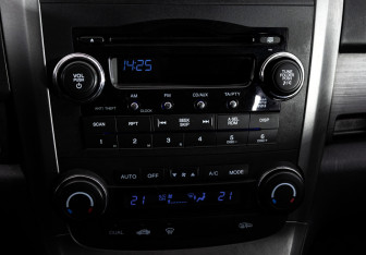 Подержанный автомобиль Honda CR-V 2008 года (14 фото)