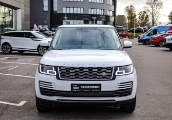Подержанный автомобиль Land Rover Range Rover 2018 года (3 фото)