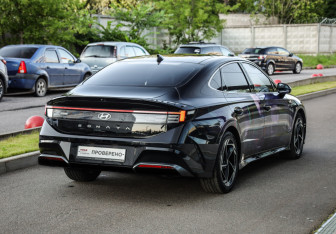 Подержанный автомобиль Hyundai Sonata 2024 года (6 фото)
