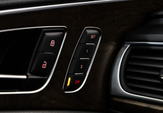 Подержанный автомобиль Audi A6 Sedan 2011 года (16 фото)