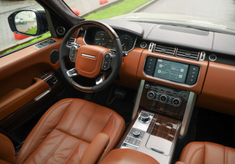 Подержанный автомобиль Land Rover Range Rover 2016 года (10 фото)