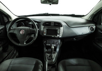 Подержанный автомобиль Fiat Bravo 2008 года (13 фото)