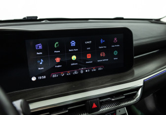 Подержанный автомобиль Kia K5 2021 года (17 фото)