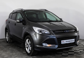 Подержанный автомобиль Ford Kuga 2016 года (3 фото)