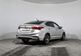 Подержанный автомобиль Hyundai Solaris Sedan 2017 года (5 фото)