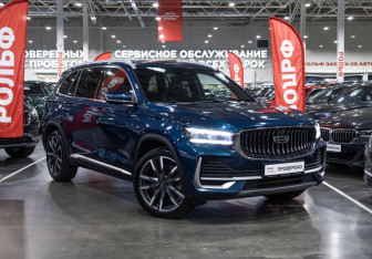 Подержанный автомобиль Geely Monjaro 2024 года (5 фото)