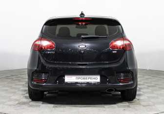 Подержанный автомобиль Kia Ceed Hatchback 2017 года (6 фото)