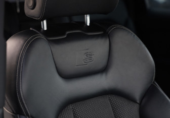 Подержанный автомобиль Audi Q7 2019 года (27 фото)