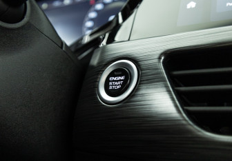 Подержанный автомобиль Geely Tugella 2023 года (26 фото)