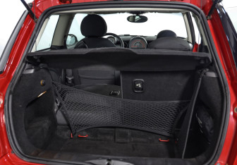 Подержанный автомобиль MINI Hatch 2012 года (23 фото)