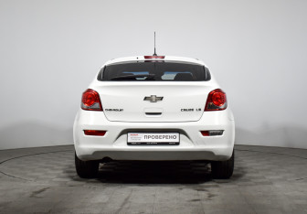 Подержанный автомобиль Chevrolet Cruze Sedan 2012 года (6 фото)