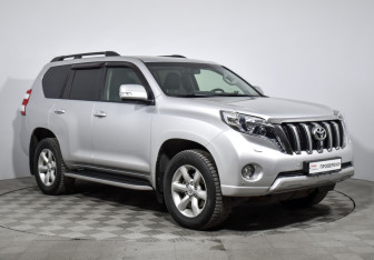 Подержанный автомобиль Toyota Land Cruiser Prado 2014 года (3 фото)
