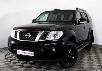 Подержанный автомобиль Nissan Pathfinder 2012 года (1 фото)