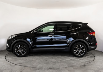 Подержанный автомобиль Hyundai Santa Fe 2018 года (8 фото)