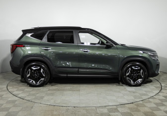Подержанный автомобиль Kia Seltos 2023 года (4 фото)