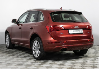 Подержанный автомобиль Audi Q5 2011 года (7 фото)