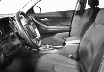 Подержанный автомобиль Hyundai Creta 2021 года (10 фото)