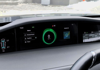 Подержанный автомобиль Changan UNI-K 2024 года (42 фото)