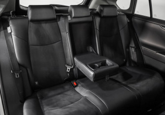 Подержанный автомобиль Toyota RAV4 2021 года (22 фото)