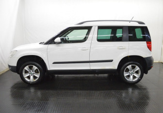 Подержанный автомобиль Skoda Yeti 2013 года (8 фото)