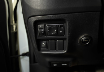 Подержанный автомобиль Nissan Juke 2014 года (13 фото)