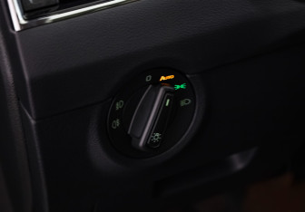 Подержанный автомобиль Skoda Octavia Liftback 2018 года (14 фото)