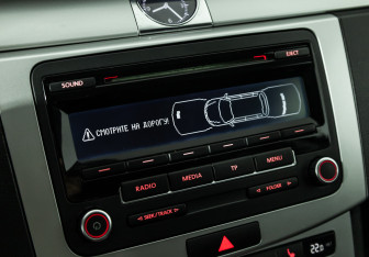 Подержанный автомобиль Volkswagen Passat Wagon 2012 года (15 фото)