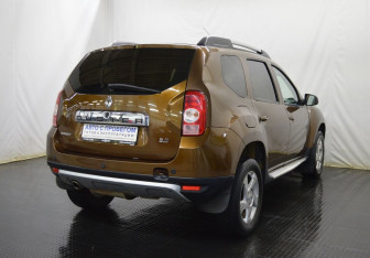Подержанный автомобиль Renault Duster 2013 года (5 фото)