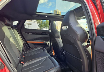Подержанный автомобиль Changan UNI-V 2024 года (14 фото)