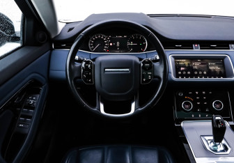 Подержанный автомобиль Land Rover Range Rover Evoque 2020 года (15 фото)